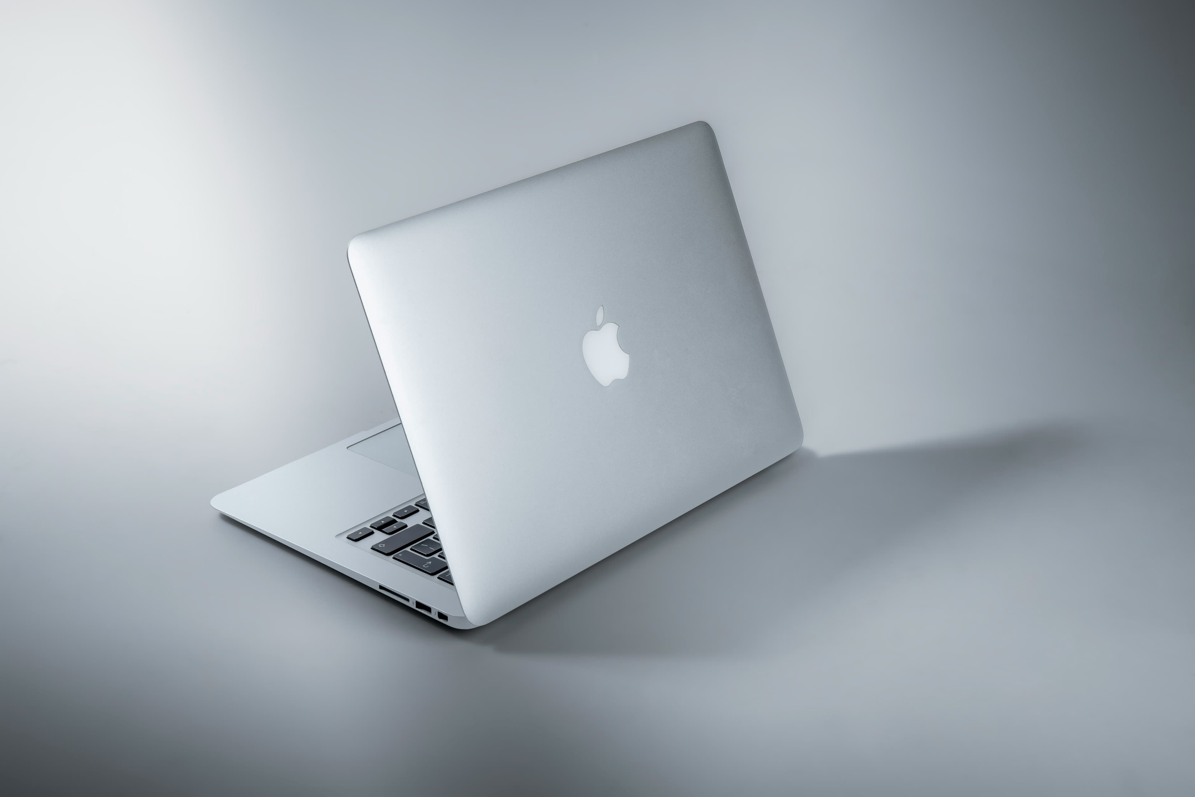 LumeBook Ultra